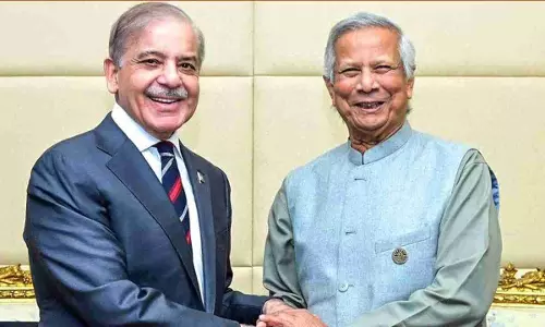 अब बांग्लादेश में ISI की एंट्री, मोहम्मद यूनुस ने भारत के जानी दुश्मन को क्यों दिया न्योता