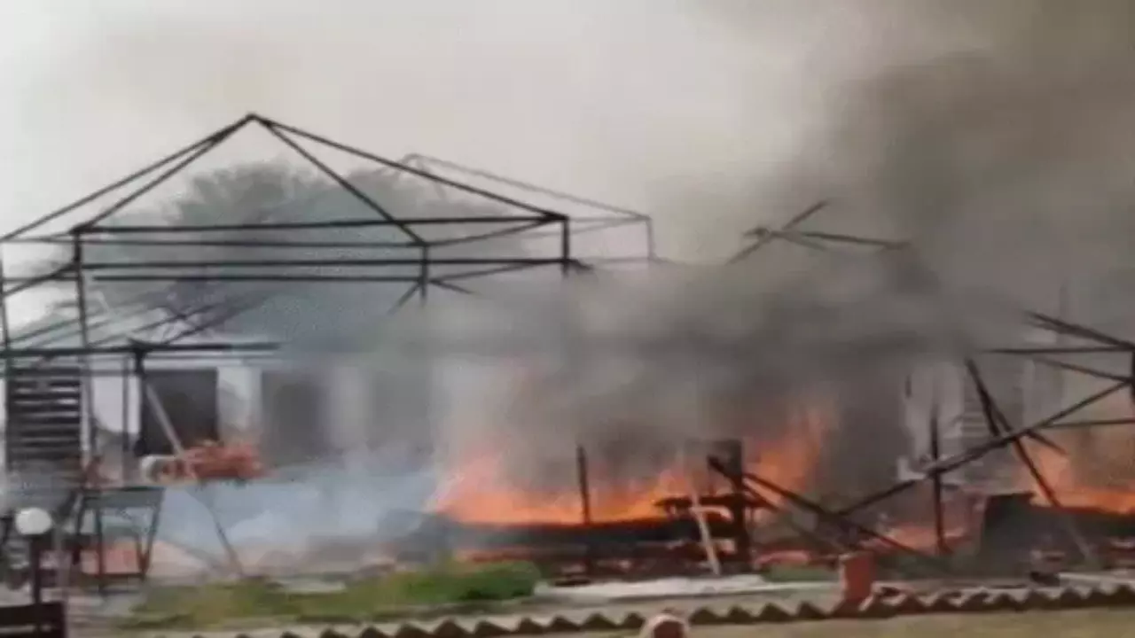 mahakumbh fire