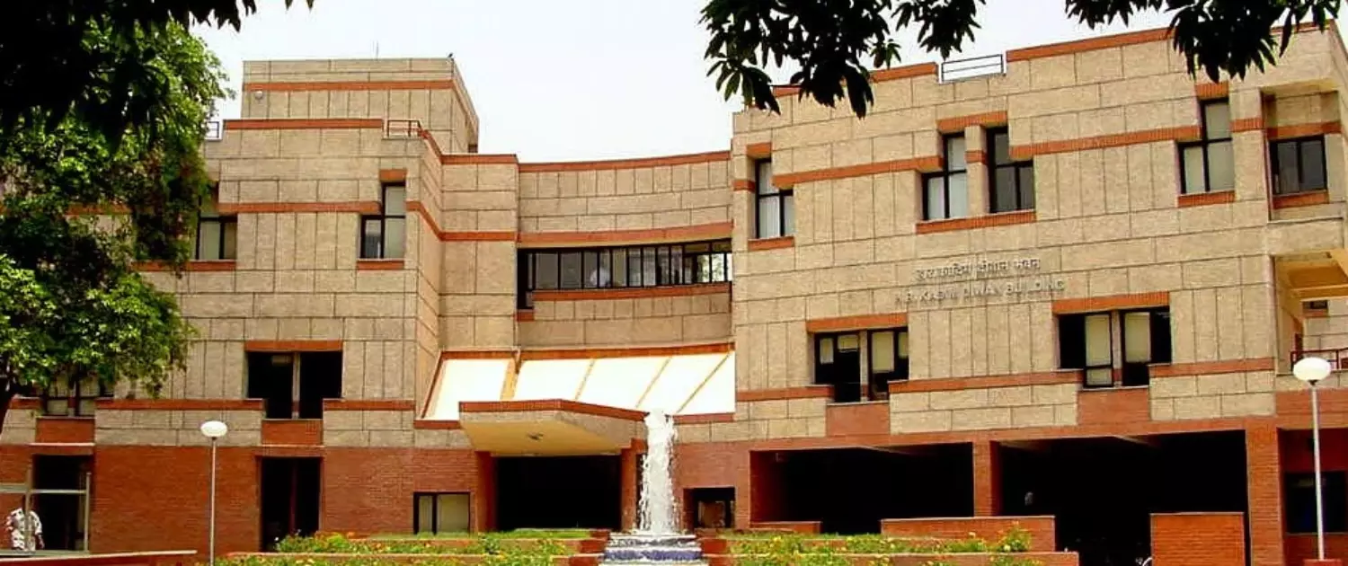 IIT kanpur : IIT kanpur में विभिन्न पदों पर निकली भर्तियां, जानें जरूरी योग्यता