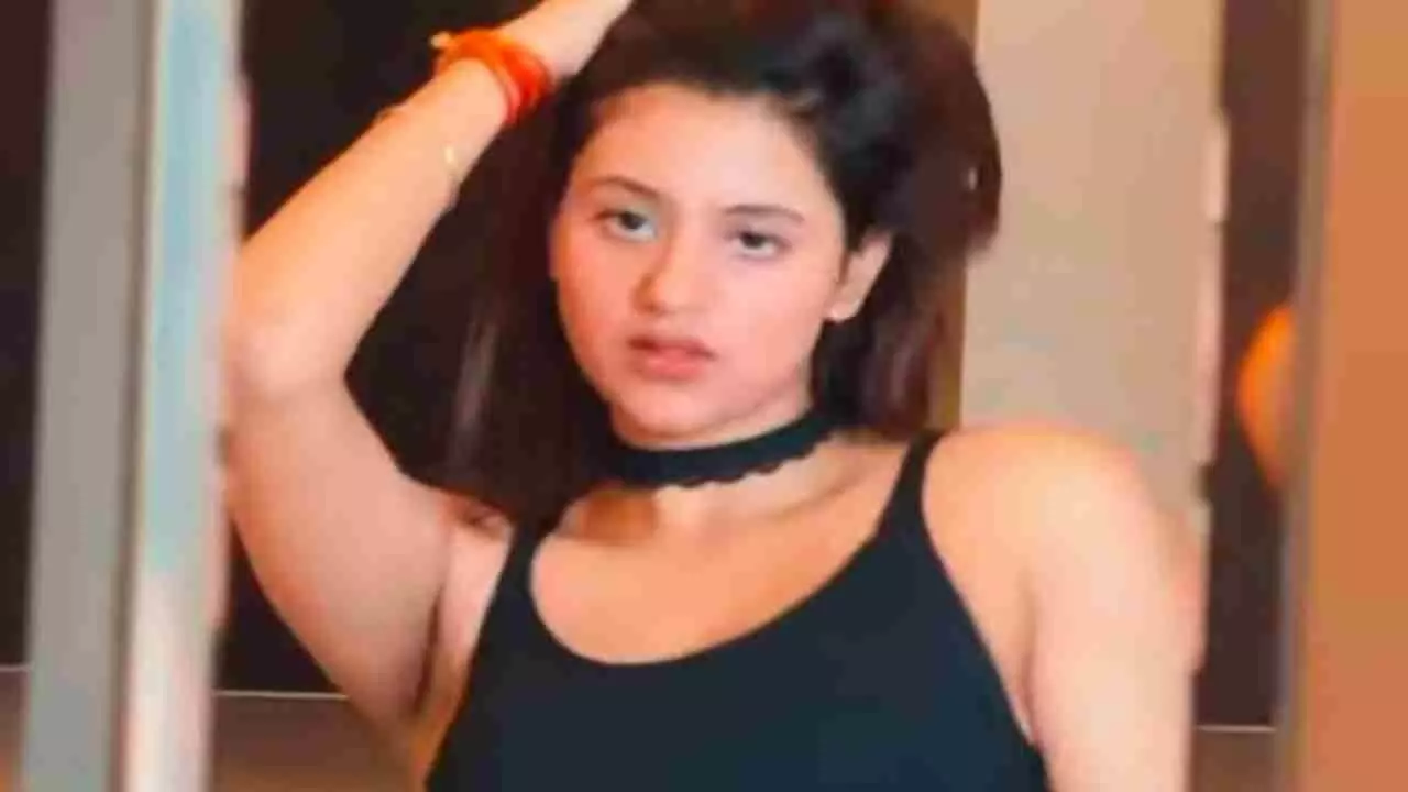 Anjali Arora Sexy Viral Video