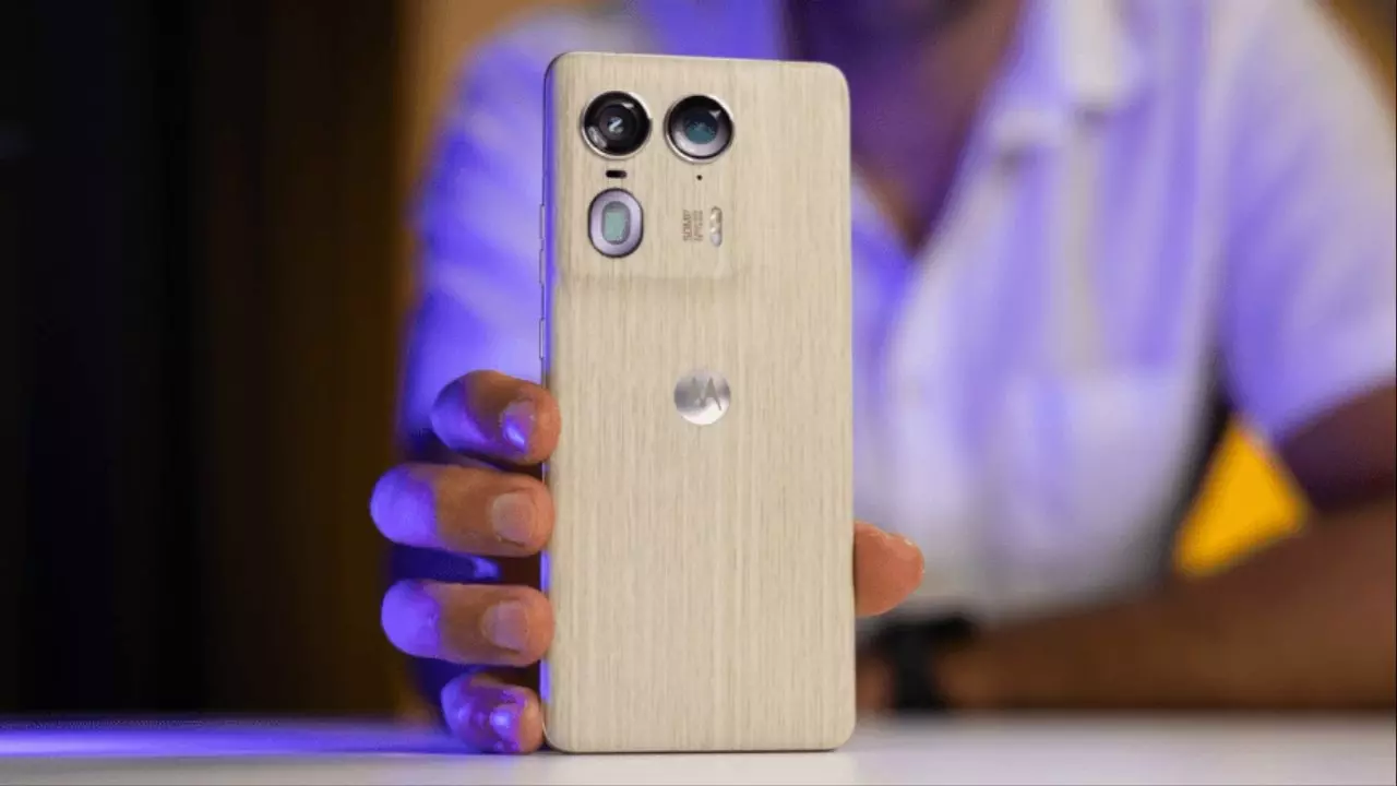 Motorola Edge 60 Pro: iphone जैसे फीचर्स के साथ आ रहा ये धांसू फोन