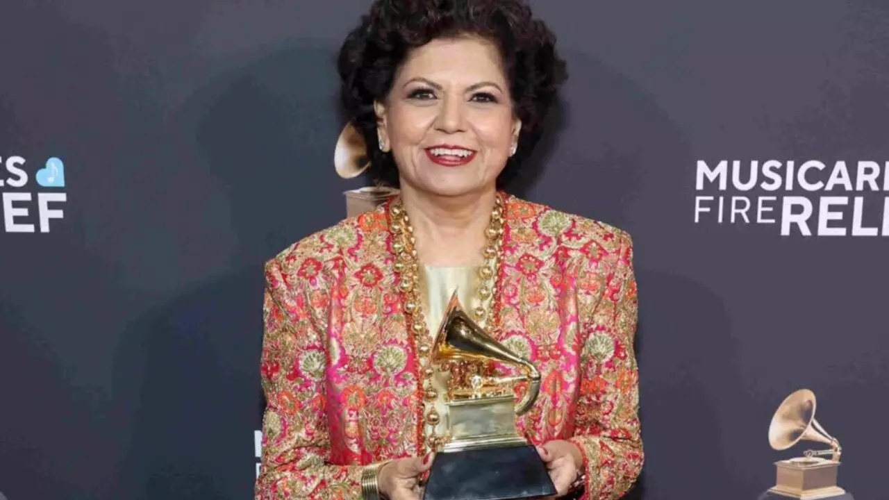 Grammy Awards 2025: कौन हैं भारतीय-अमेरिकी गायिका चंद्रिका टंडन, जिन्हें त्रिवेणी के लिए मिला ग्रैमी अवॉर्ड