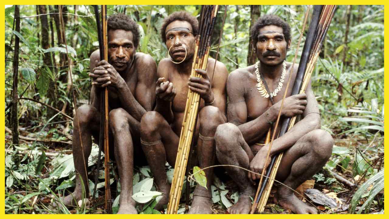 Duniya Ki Sabse Rahasyamayi Janjati Papua New Guinea Korowai