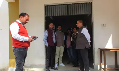 Sonbhadra News Today Cracks in Hall of District Education and Training Institute Constructed by UPPCL