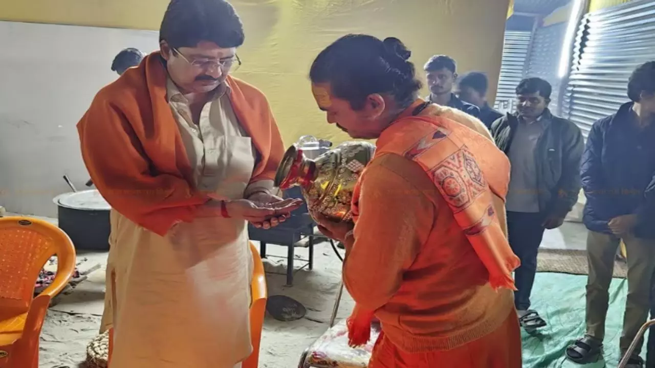 raja bhaiya in mahakumbh