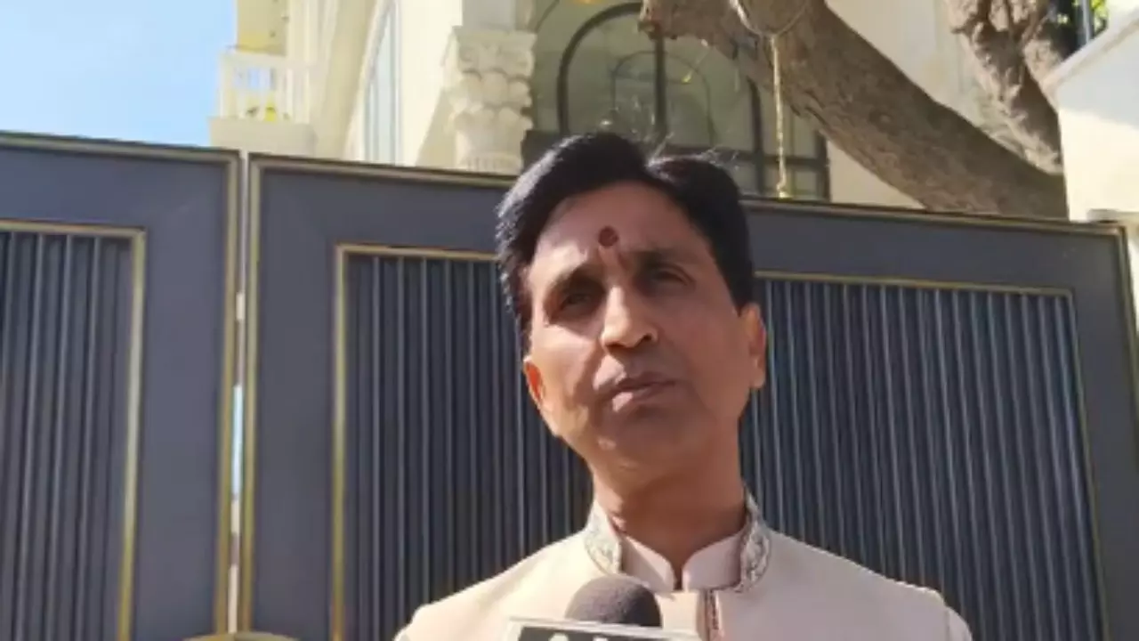 kumar vishwas