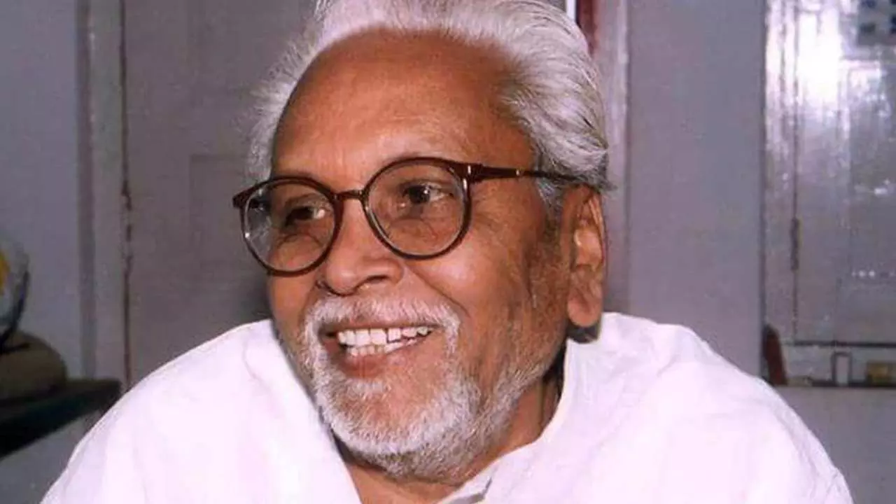 Famous Hindi Poet And Former MP Politician Balkavi Bairagi Biography