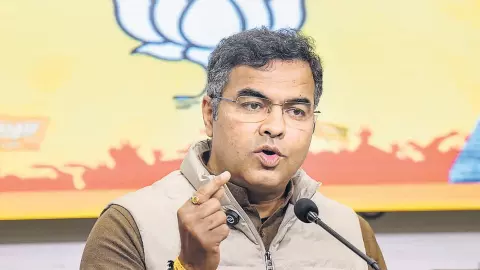 Delhi New CM: рдХреМрди рд╣реИрдВ Parvesh Verma, рдЬреЛ рд╕рдВрднрд╛рд▓ рд╕рдХрддреЗ рд╣реИрдВ рджрд┐рд▓реНрд▓реА рдХреА рд╕рддреНрддрд╛, рдЬрд╛рдиреЗрдВ рдкрд░рд┐рд╡рд╛рд░ рд╕реЗ рд▓реЗрдХрд░ рдиреЗрдЯрд╡рд░реНрде рдХреА рдЬрд╛рдирдХрд╛рд░реА Delhi New CM: рдХреМрди рд╣реИрдВ Parvesh Verma, рдЬреЛ рд╕рдВрднрд╛рд▓ рд╕рдХрддреЗ рд╣реИрдВ рджрд┐рд▓реНрд▓реА рдХреА рд╕рддреНрддрд╛, рдЬрд╛рдиреЗрдВ рдкрд░рд┐рд╡рд╛рд░ рд╕реЗ рд▓реЗрдХрд░ рдиреЗрдЯрд╡рд░реНрде рдХреА рдЬрд╛рдирдХрд╛рд░реА