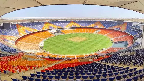 IND vs ENG 3rd ODI Pitch Report: अहमदाबाद पिच पर हाइट वोल्टेज मुकाबला, जानें मौसम अपडेट, पिच रिपोर्ट IND vs ENG 3rd ODI Pitch Report: अहमदाबाद पिच पर हाइट वोल्टेज मुकाबला, जानें मौसम अपडेट, पिच रिपोर्ट