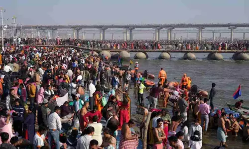 Mahakumbh 2025: महाकुंभ में स्नानार्थियों की संख्या 45 करोड़ के पार, बनाया ऐतिहासिक रिकॉर्ड