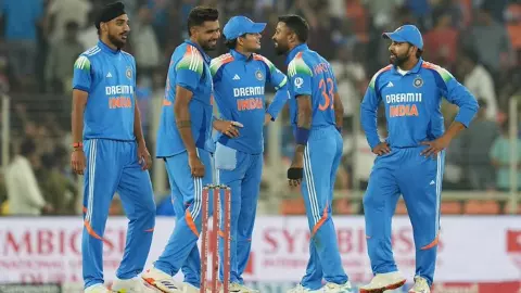 IND vs ENG 3rd ODI: भारत की इंग्लैंड पर शानदार जीत, 3-0 से सीरीज पर किया कब्जा, 14 साल बाद भारत ने किया क्लीन स्वीप IND vs ENG 3rd ODI: भारत की इंग्लैंड पर शानदार जीत, 3-0 से सीरीज पर किया कब्जा, 14 साल बाद भारत ने किया क्लीन स्वीप