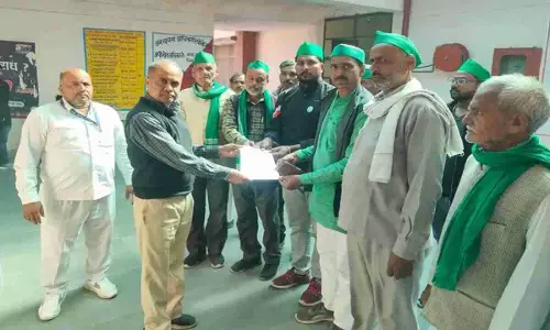 Auraiya News: भारतीय किसान यूनियन ने SDM को सौंपा ज्ञापन, सरकार से की मांग