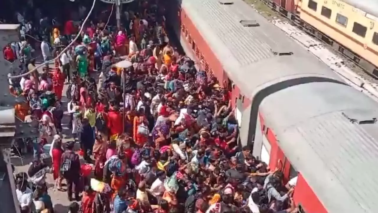 New Delhi railway station stampede