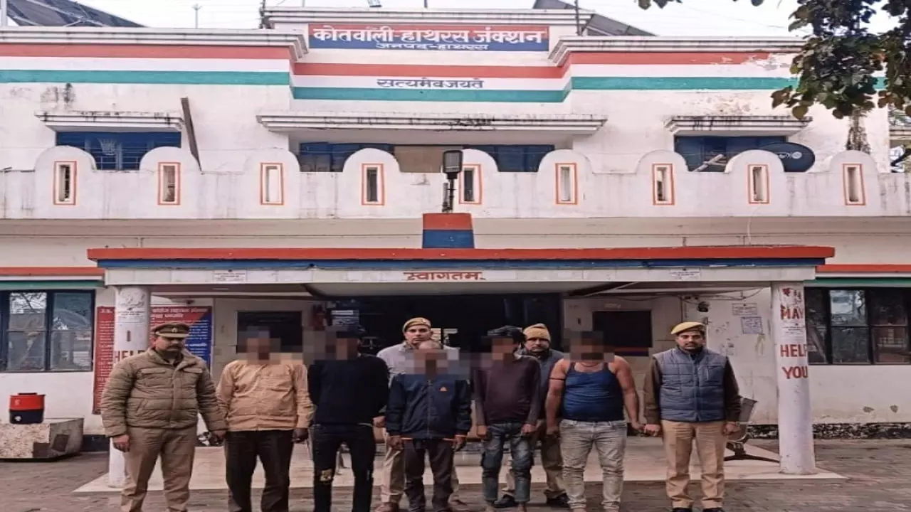 Hathras News: पशु चोरों से पुलिस की मुठभेड़, एक बदमाश को लगी गोली, पांच गिरफ्तार