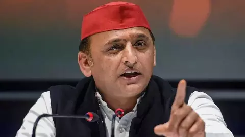 Akhilesh Yadav advice to Young stock market investors Slams BJP Akhilesh Yadav advice to Young stock market investors Slams BJP