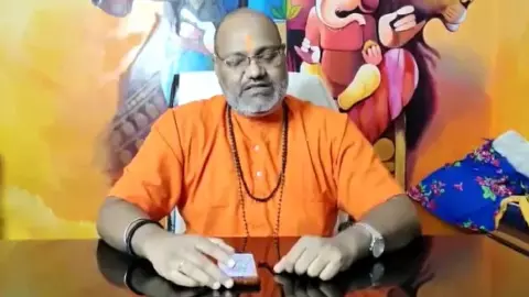 Yeti Narasimhanand Giri Yeti Narasimhanand Giri