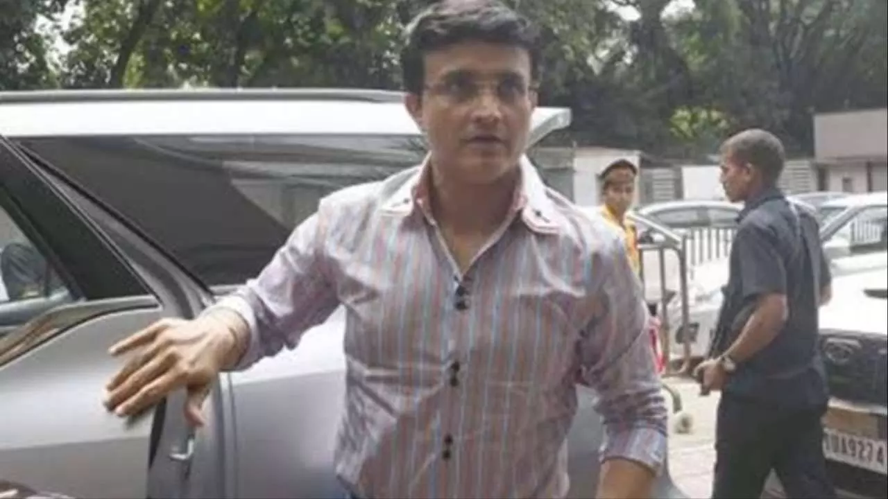 Sourav Ganguly Car Accident: बाल बाल बचे दादा, सौरभ गांगुली की कार का एक्सीडेंट