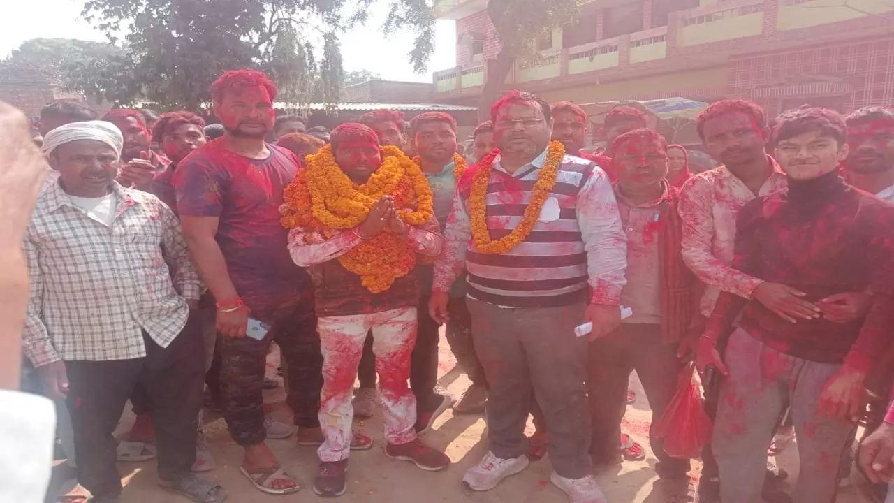 Kushinagar News: नाथनगर उपचुनाव में बलवीर उर्फ बब्लू की बड़ी जीत, पूर्व विधायक के भतीजे को 429 वोटों से हराया