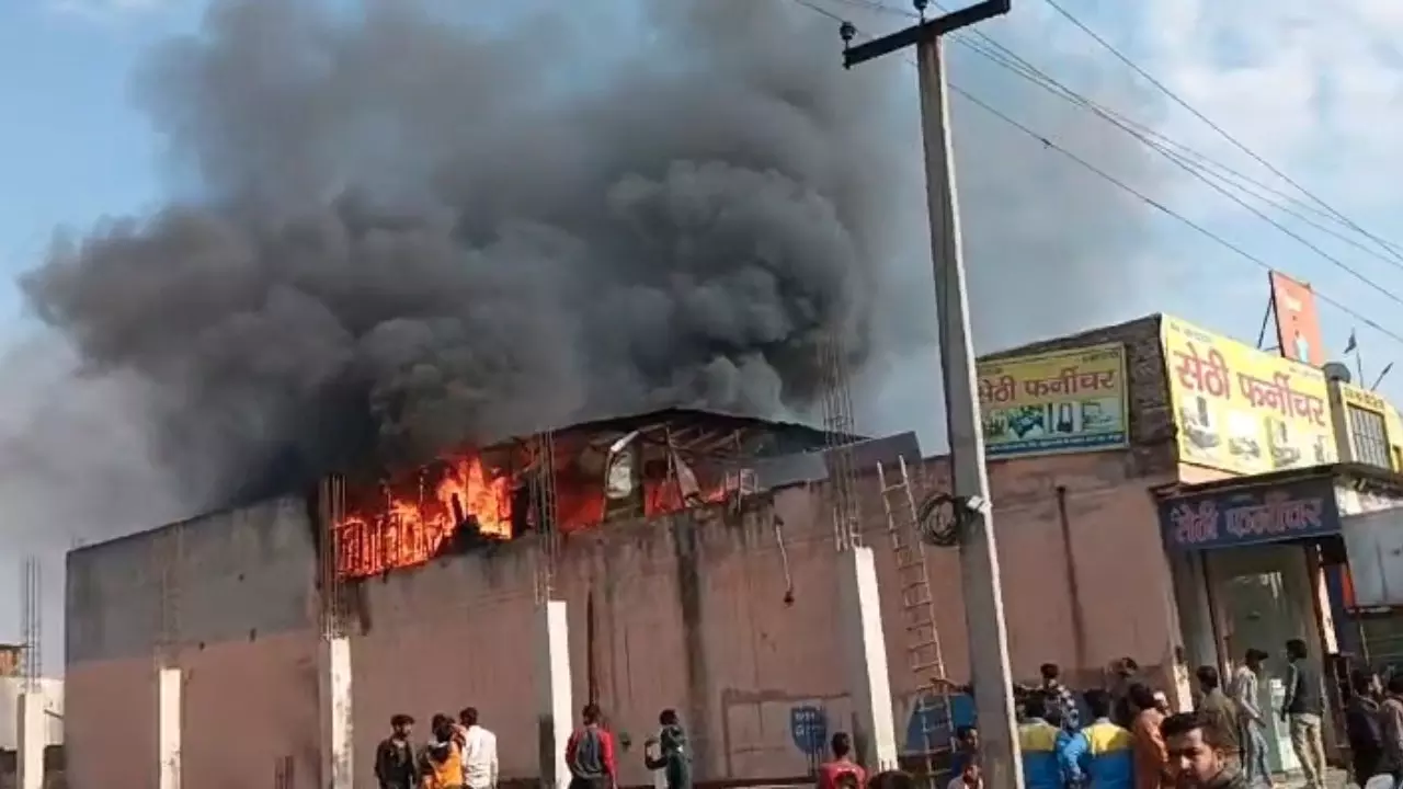 Hapur News Today Fire in Furniture Shop