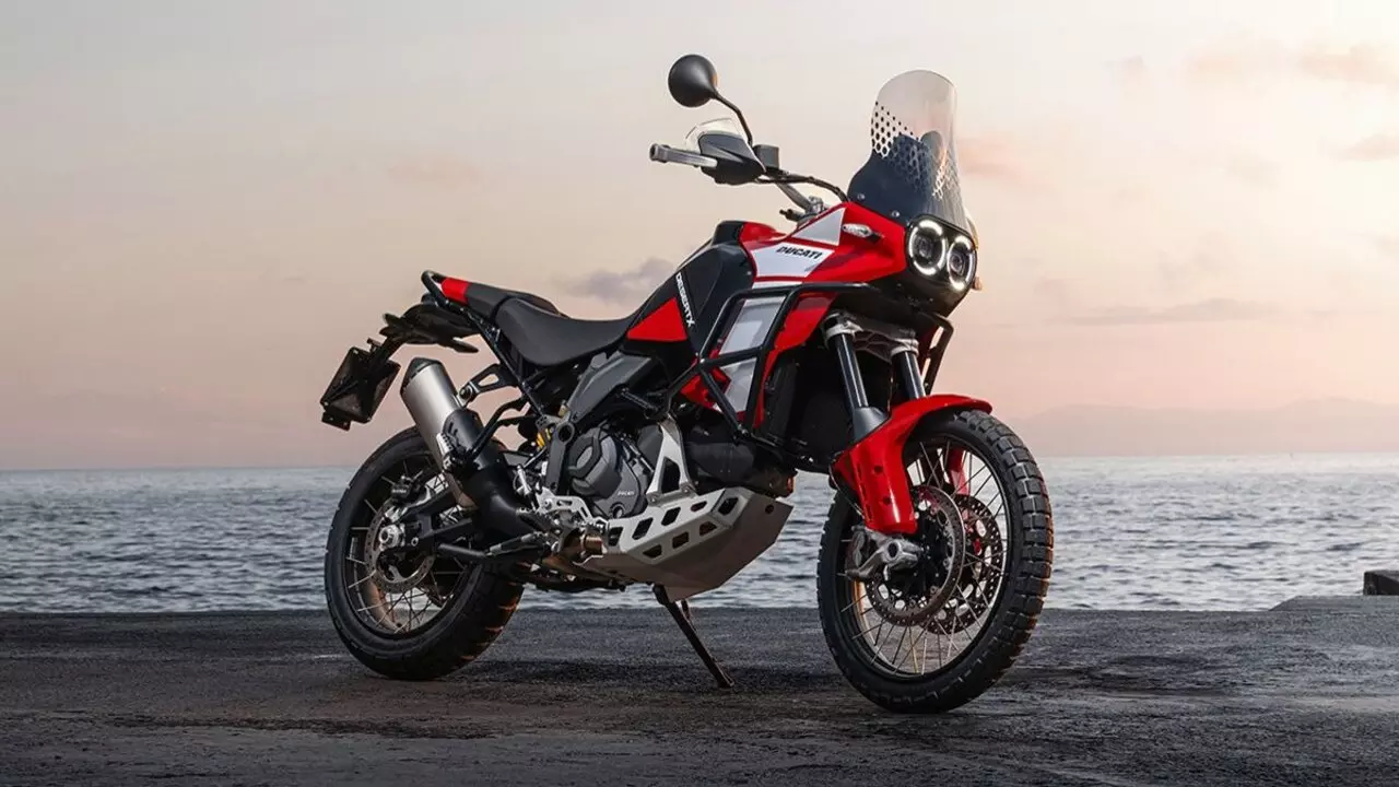 Ducati DesertX Discovery Bike: डुकाती की नई एडवेंचर बाइक लॉन्च, जानें फीचर्स से लेकर प्राइस तक सारी डिटेल्स