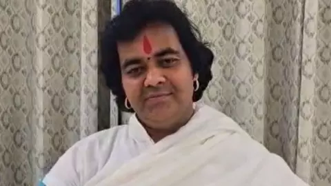 Swami Chinmayanand Bapu