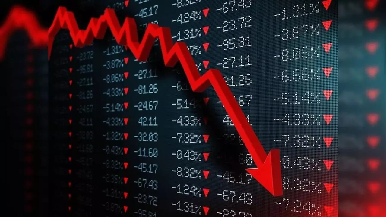 Share Market Crash: शेयर बाजार में भारी गिरावट, निवेशक सकते में, 7.46 लाख करोड़ रुपये डूब गए