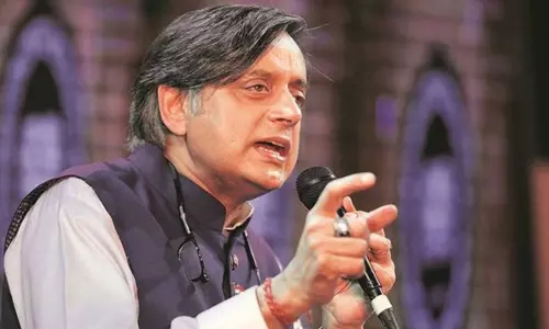 Shashi Tharoor AICC Meeting