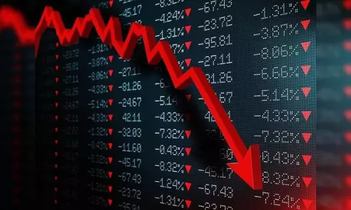Share Market Crash: शेयर बाजार में भारी गिरावट, निवेशक सकते में, 7.46 लाख करोड़ रुपये डूब गए