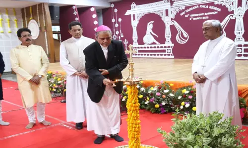 The 26th convocation ceremony of Navsadhana Kala Kendra was held in a grand manner.
