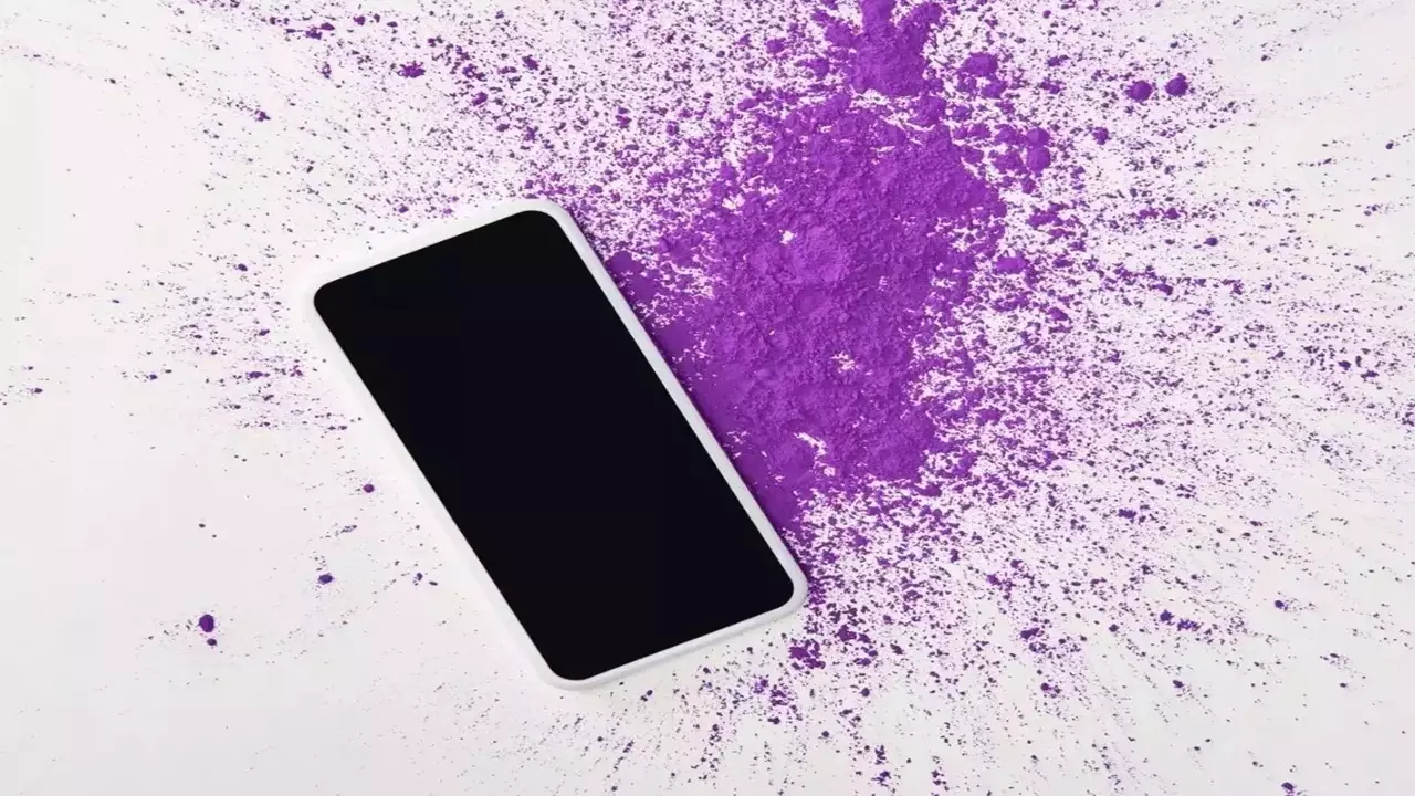 Holi Smartphone Protection