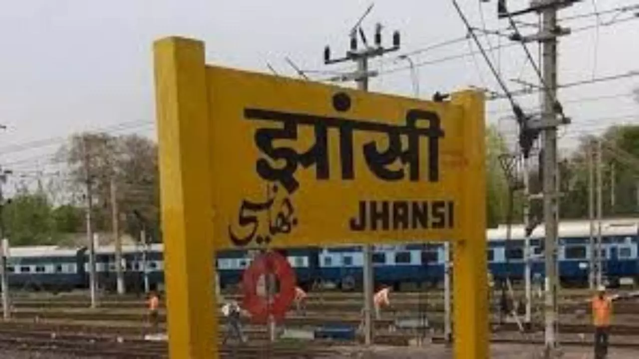 Jhansi News: जाली मार्कशीट के सहारे नौकरी कर रहे मुख्य स्वास्थ्य निरीक्षक, विजिलेंस टीम ने शुरू की जांच