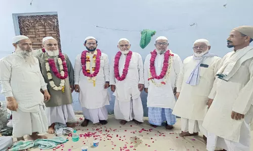 Varanasi News: मखदूम शाह बाबा की मस्जिद में तीन दिन की तराबी की नमाज खत्म