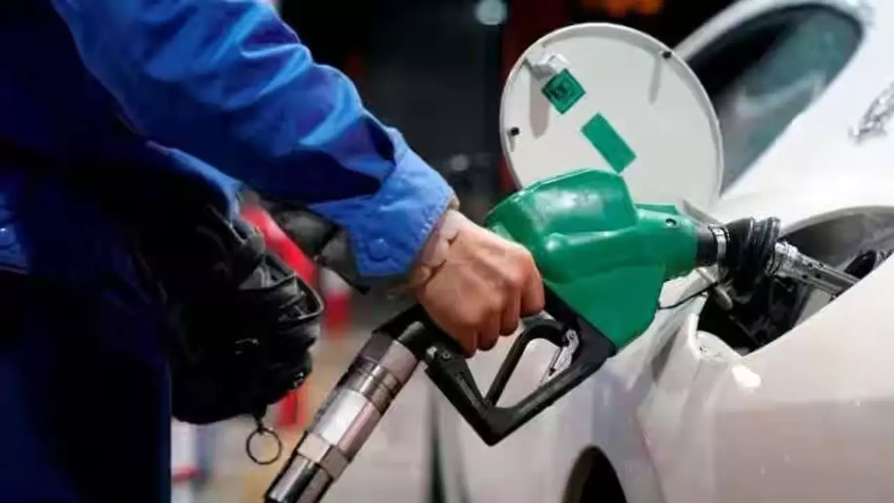 Petrol Diesel Price Today: पेट्रोल डीजल के जारी हुए दाम, देखिए क्या है यूपी का हाल