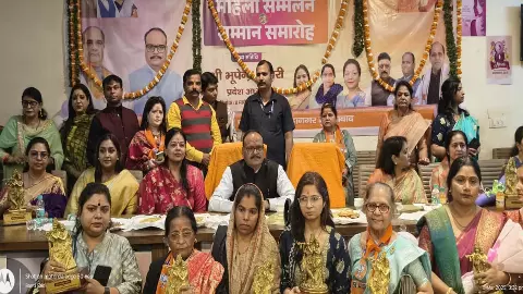 Moradabad News: अंतर्राष्ट्रीय महिला दिवस कार्यक्रम में शामिल हुए उपमुख्यमंत्री बृजेश पाठक, जिले की इन नारी शक्तियों का हुआ सम्मान Moradabad News: अंतर्राष्ट्रीय महिला दिवस कार्यक्रम में शामिल हुए उपमुख्यमंत्री बृजेश पाठक, जिले की इन नारी शक्तियों का हुआ सम्मान