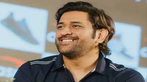 बहुत शर्मीले थे Dhoni, इस खिलाड़ी के कारण हो गए थे परेशान, जानें धोनी से जुड़े मजेदार किस्से बहुत शर्मीले थे Dhoni, इस खिलाड़ी के कारण हो गए थे परेशान, जानें धोनी से जुड़े मजेदार किस्से