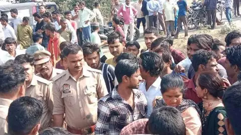 Farmer commits suicide by consuming poisonous substance Farmer commits suicide by consuming poisonous substance