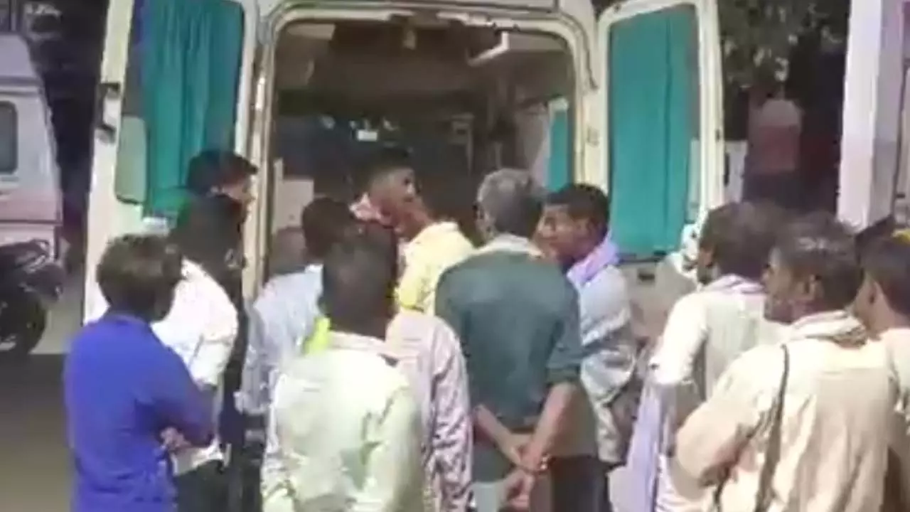 One person died in separate road accidents in Shravasti