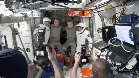 NASA Astronauts Health: मिशन सक्सेसफुल लेकिन अंतरिक्ष यात्रियों की सेहत पर पड़ेगा गंभीर असर NASA Astronauts Health: मिशन सक्सेसफुल लेकिन अंतरिक्ष यात्रियों की सेहत पर पड़ेगा गंभीर असर