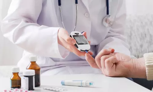 Diabetes Early Signs: 4 ऐसे साइन जो बताते हैं आपको हो सकता है डायबिटीज, इग्नोर करने की न करें गलती