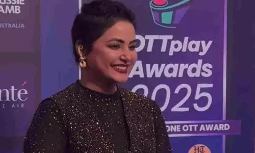 Hina Khan Video: उमराह के बाद छोटे कपड़ों में नजर आईं हिना खान, बोले मुस्लिम फैंस - हज करके ऐसा काम करती है