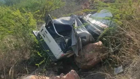 Haryana Accident: हरियाणा में बड़ा हादसा, ब्रेक फेल होने से 250 फीट गहरी खाई में गिरी पुलिस की PCR वैन