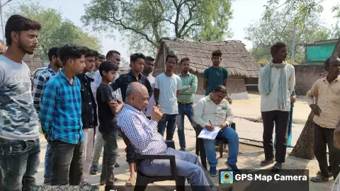 Lakhimapur kheri News: नेपाल में हुए सड़क हादसे में एसडीएम घायलों के घर पहुंच कर जाना हाल-चाल, शव का कराया अंतिम संस्कार