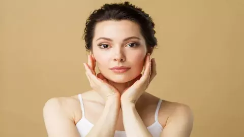 Glowing Skin Kaise Paye: रॉकेट साइंस नहीं ग्लोइंग स्किन पाना, इस एक आसान उपाय से पाएं दमकती त्वचा