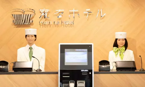 Famous Robotic Hotel: दुनिया का पहला ऐसा हॉटल जहाँ हर काम रोबोट्स करते हैं, क्या है इसकी विशेषता आइये जानते हैं!