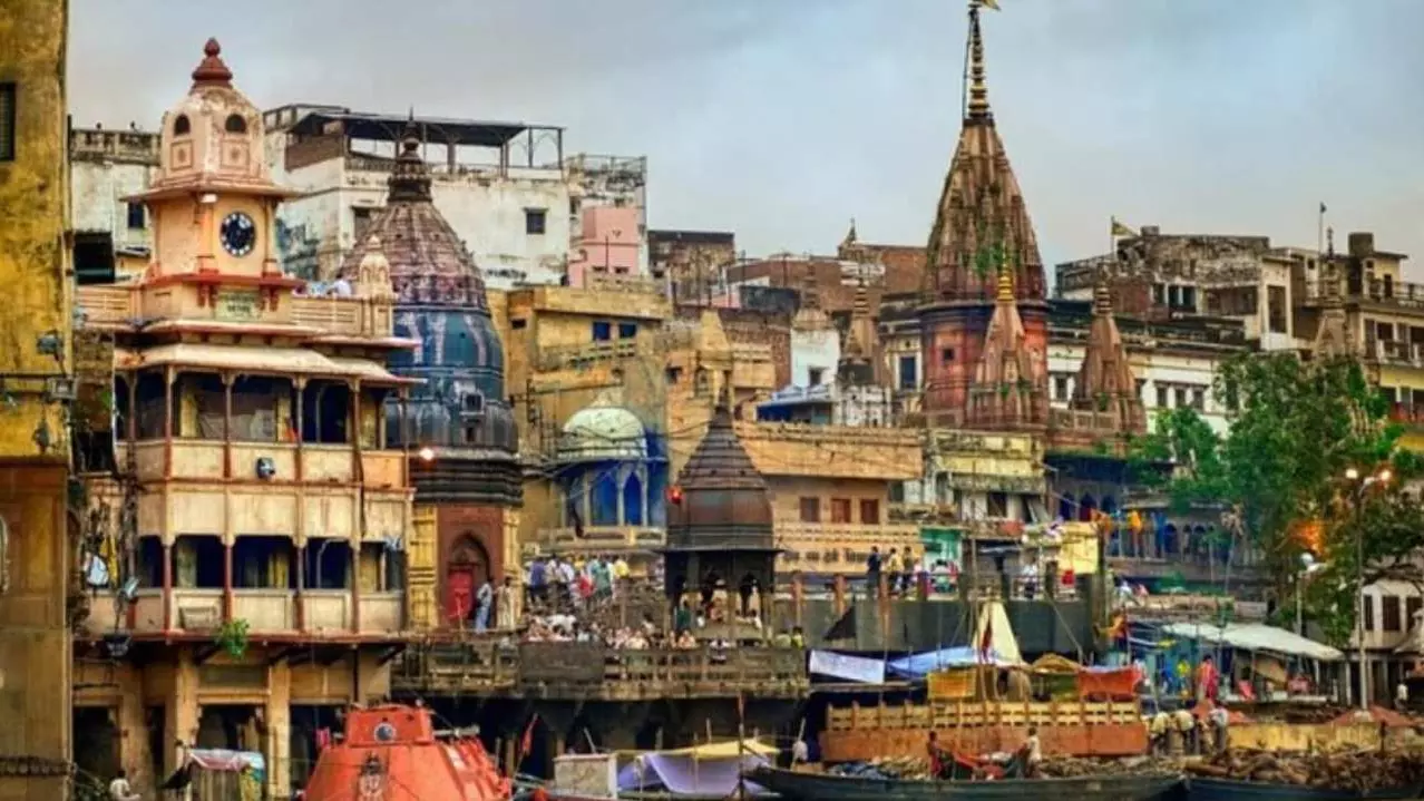Varanasi News: देव लोक द्वारा दी गयी मुक्ति-भूमि वाराणसी