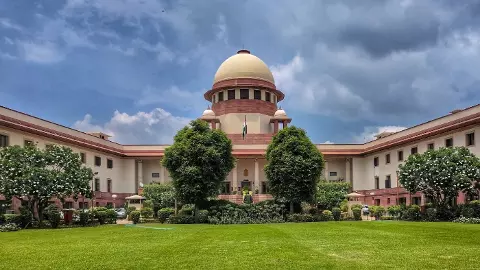 सुप्रीम कोर्ट ने राज्यपाल के लिए टाइम लिमिट तय की, विधेयकों को रोक नहीं सकते