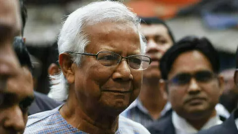 Indias Action on Bangladesh: चीन से करीबी बांग्लादेश पर पड़ी भारी, भारत ने चलाया हंटर, ट्रांस-शिपमेंट पर लगाई रोक