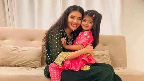 Sushmita Sen Ki Bhabhi Charu Asopa