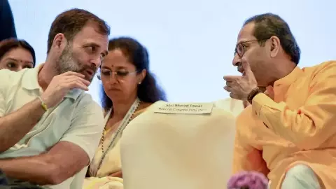 Maharashtra News: INDIA рдмреНрд▓реЙрдХ рдХреЛ рдЬрдореАрди рдирд┐рдЧрд▓ рдЧрдИ рдпрд╛ рд╣рд╡рд╛ рдореЗрдВ рдмрд┐рдЦрд░ рдЧрдпрд╛, рдЙрджреНрдзрд╡ рдХреА рд╢рд┐рд╡рд╕реЗрдирд╛ рдиреЗ рдХрд╛рдВрдЧреНрд░реЗрд╕ рд╕реЗ рдкреВрдЫрд╛ рддреАрдЦрд╛ рд╕рд╡рд╛рд▓ Maharashtra News: INDIA рдмреНрд▓реЙрдХ рдХреЛ рдЬрдореАрди рдирд┐рдЧрд▓ рдЧрдИ рдпрд╛ рд╣рд╡рд╛ рдореЗрдВ рдмрд┐рдЦрд░ рдЧрдпрд╛, рдЙрджреНрдзрд╡ рдХреА рд╢рд┐рд╡рд╕реЗрдирд╛ рдиреЗ рдХрд╛рдВрдЧреНрд░реЗрд╕ рд╕реЗ рдкреВрдЫрд╛ рддреАрдЦрд╛ рд╕рд╡рд╛рд▓