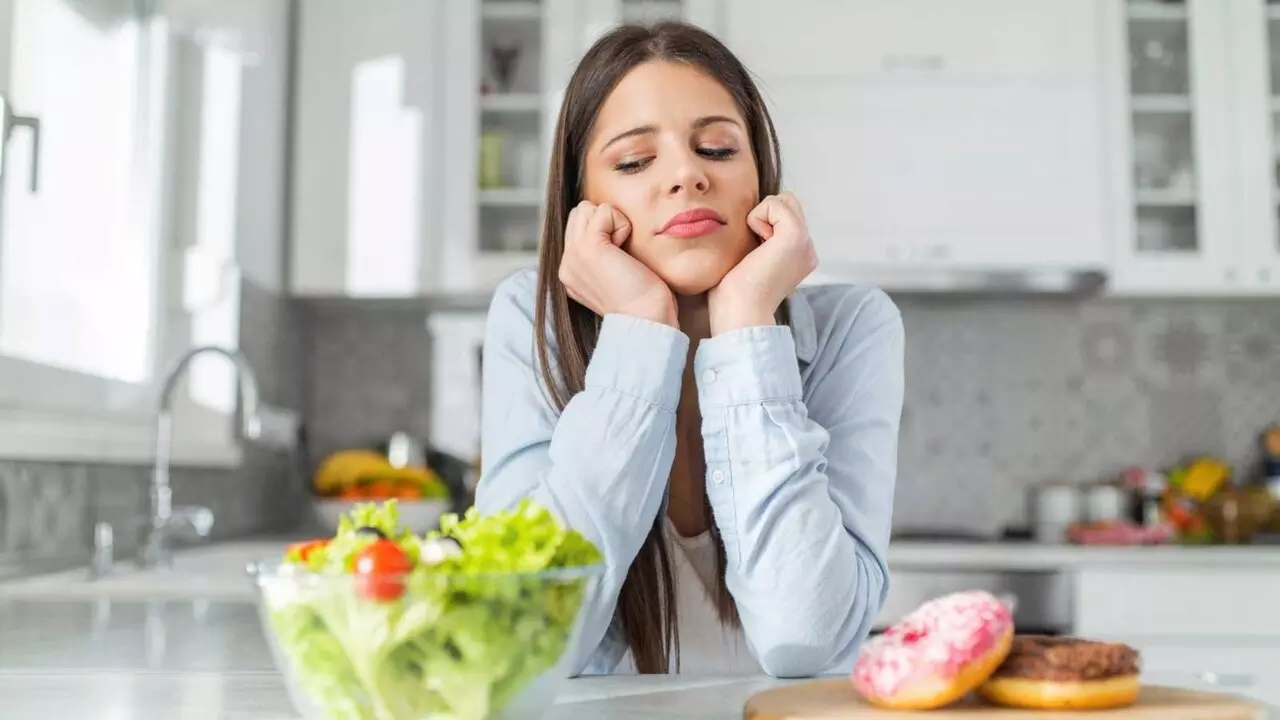 PCOS को करना चाहती हैं हील? कॉफी, जूस, ब्रेड को इन आयुर्वेदिक चीजों से करें रिप्लेस